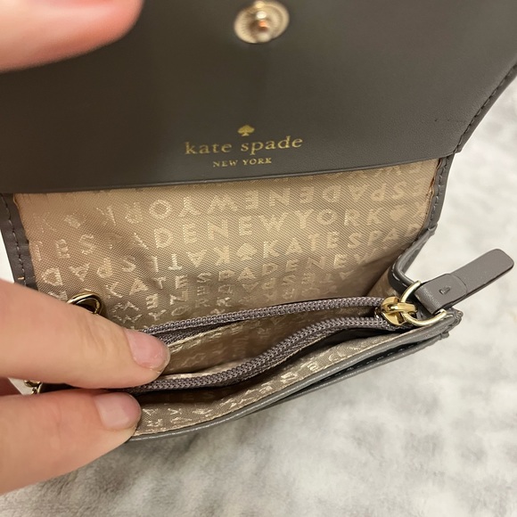 Kate Spade Darla Montford Park Keyring Wallet and Gift box - Picture 5 of 9